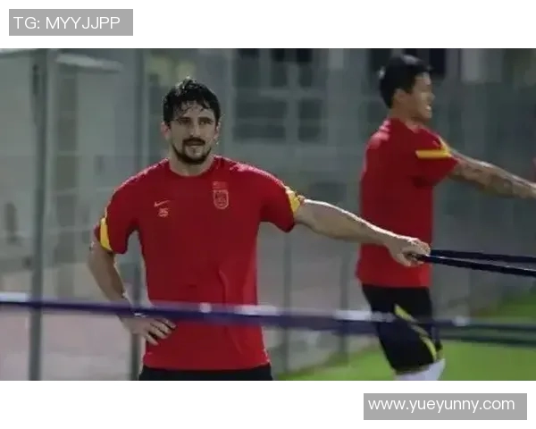 刘秀英独家分享足球心得与技巧助你提升球技和战术理解 刘秀英独家分享足球心得与技巧助你提升球技和战术理解