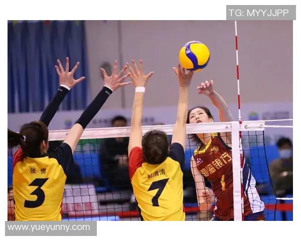 重庆排球队在全国排球耐力排行榜中荣获第四名展现出强大实力与拼搏精神