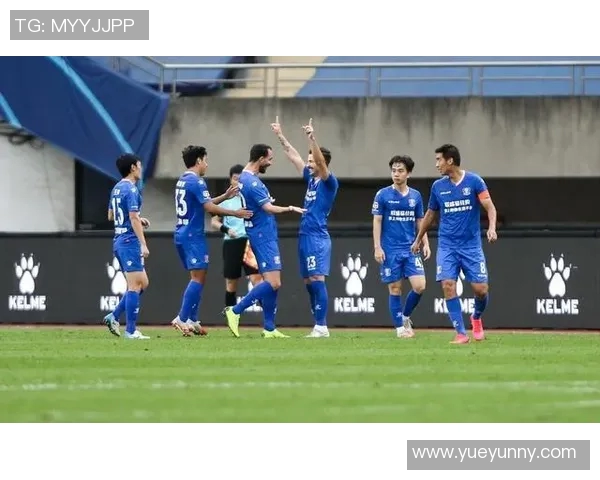 北京人和迎战青岛黄海力争主场胜利全力争夺联赛积分